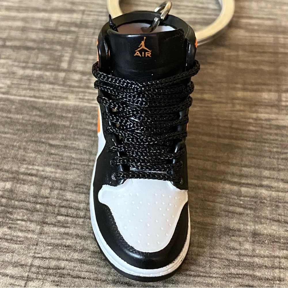 Sneaker Keychain Black White & Orange - Picture 2 of 6